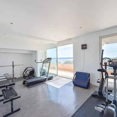 Studio With Seaview Facing The Harbour 公寓 瓦洛里