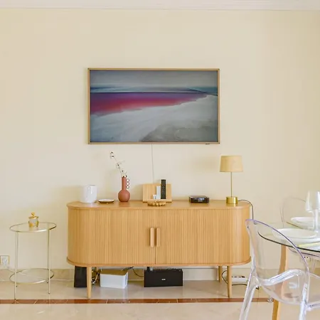 Studio With Seaview Facing The Harbour Apartamento Vallauris